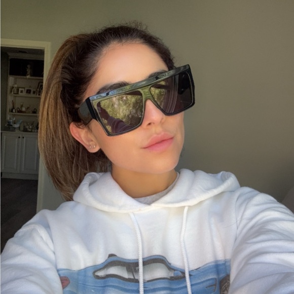 NWOT - Celine Iconic Sunglasses - CL40092I main image 5
